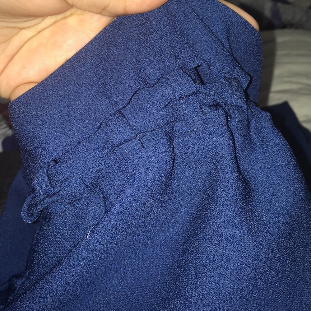 blouse - Picture 3 of 3